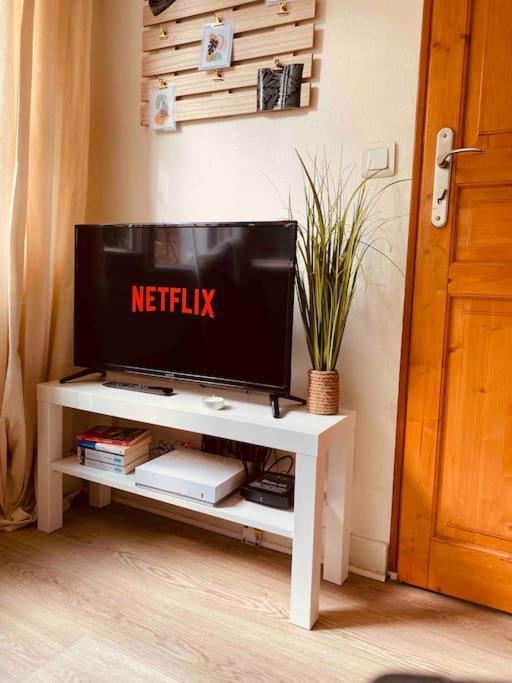 Appartement Cosy Au Calme A 20 Min De Paris Вилжуиф Екстериор снимка